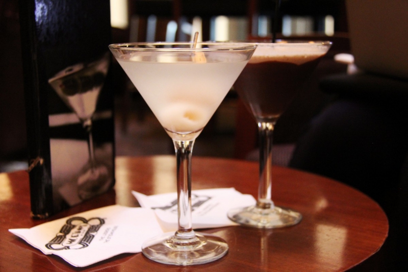 brasserie-VALLAURIS-min_martini_bar_lychee_chocolate_alcohol_liquor_happy_hour_happy-910161